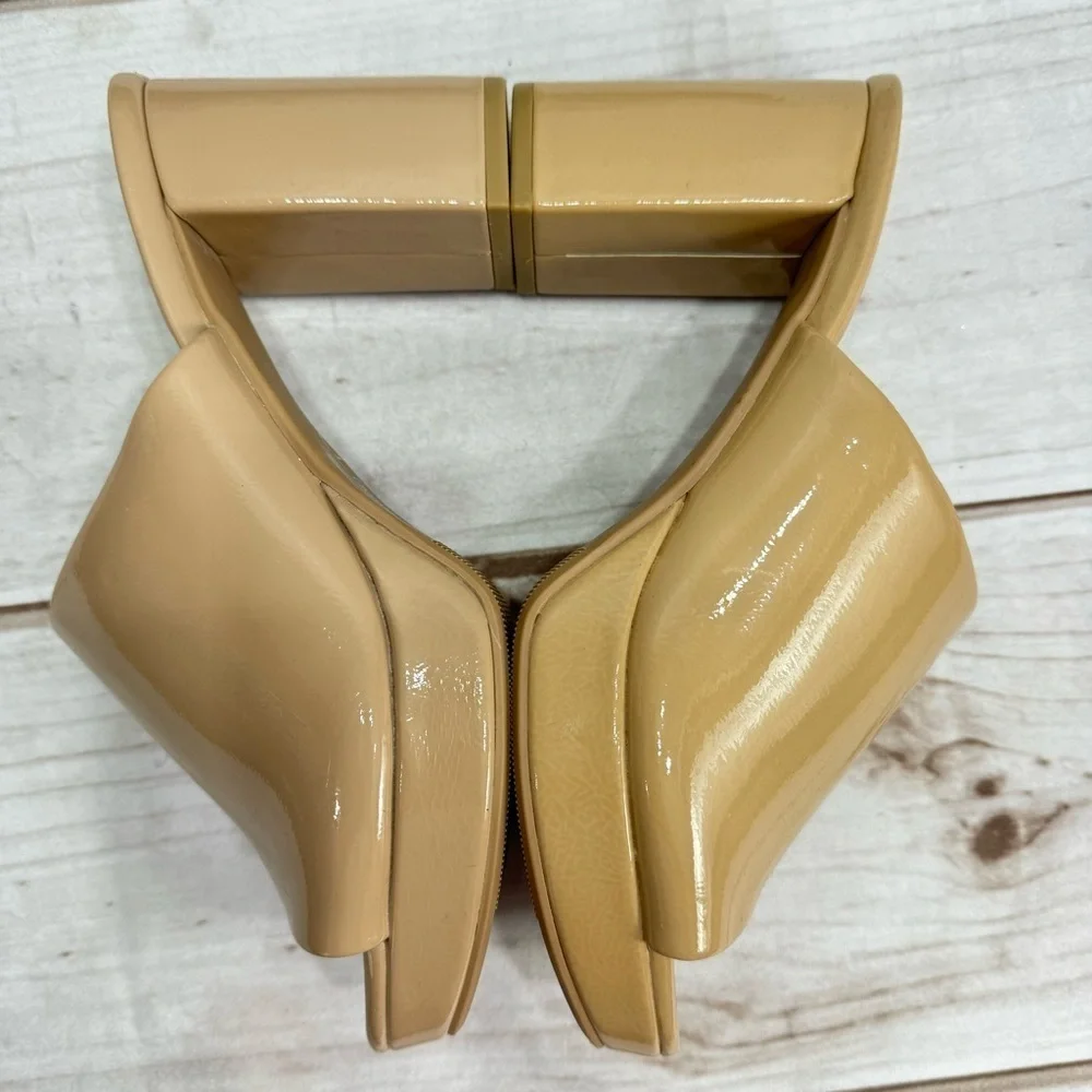 Chinese Laundry NEW Tan Faux Patent Leather Block Heel Slip On Open Toe Mules